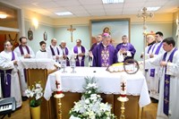 Biskup Josip Mrzljak predvodio misno slavlje u kapeli Doma za starije i nemoćne u Koprivnici